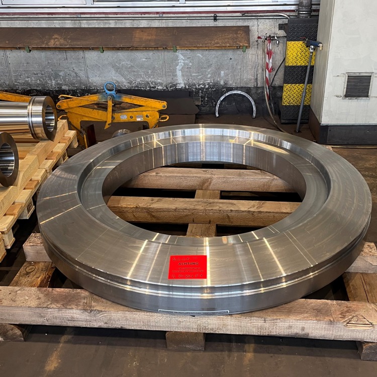 Nahtlos gewalzte Ringe